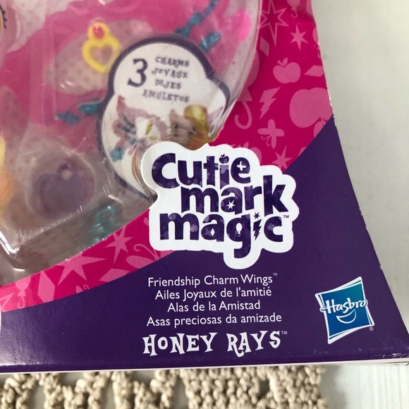 My Little Pony Cutie Mark Magic Charm Wing Rainbow Dash plush and Honey Rays x 3 - Picture 5 of 16